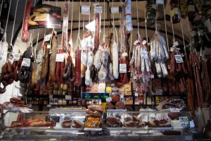 Montmartre gastronomic tongue buds tingle adventure and learn how to turn these ingredients into fine French food.. Beautiful Wine is available!