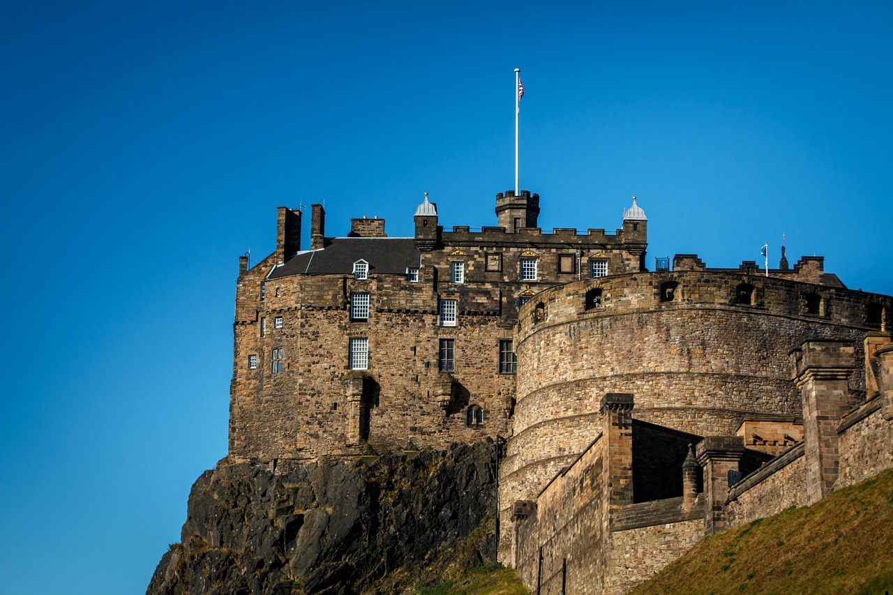 Edinburgh Rail Tours from London