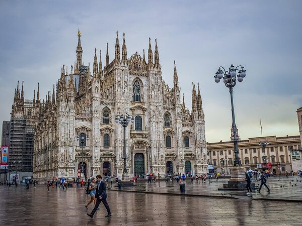 Car Hire Milan