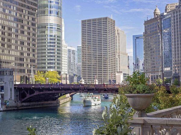 Chicago River Cruises