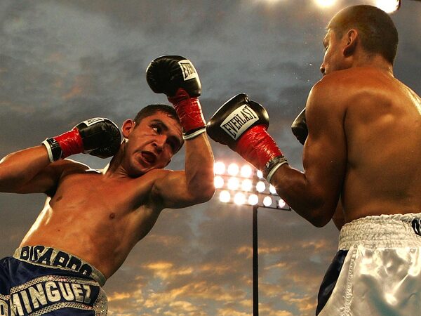UFC & Combat Sports
